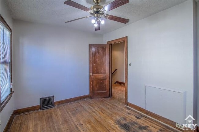 Building Photo - 1608 W Pine St