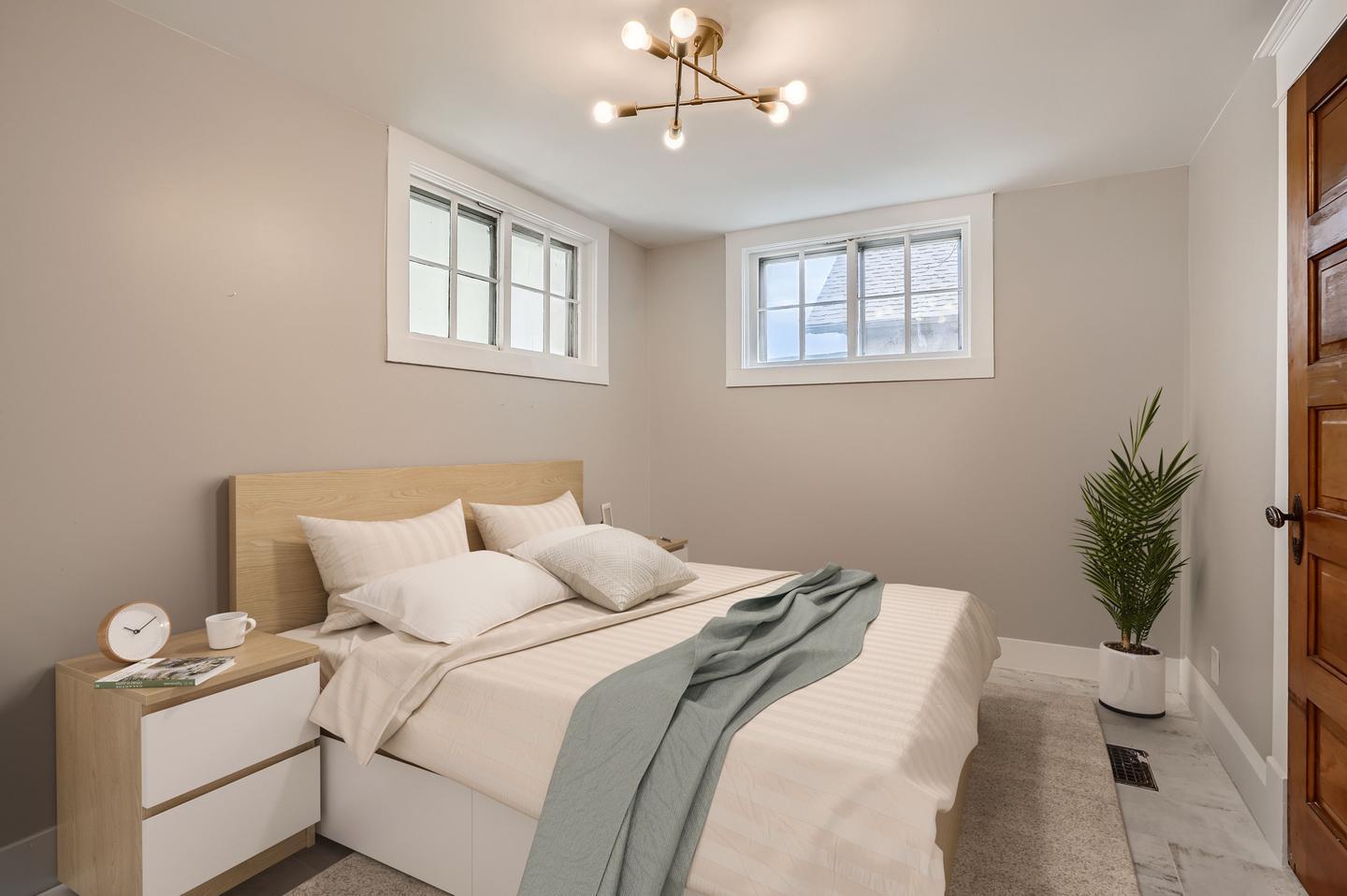 Building Photo - Charming Highland home near shops at Tennyson