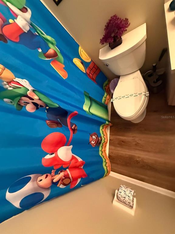 Building Photo - 334 Grosvenor Loop