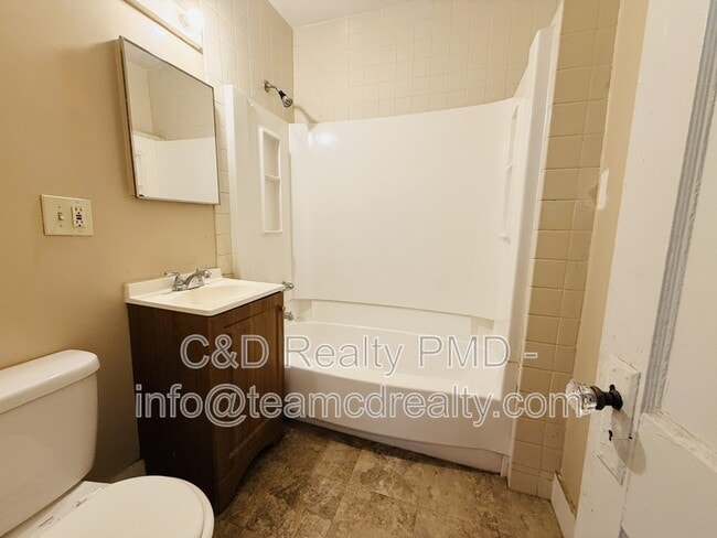 Building Photo - 4684 E 88th St
