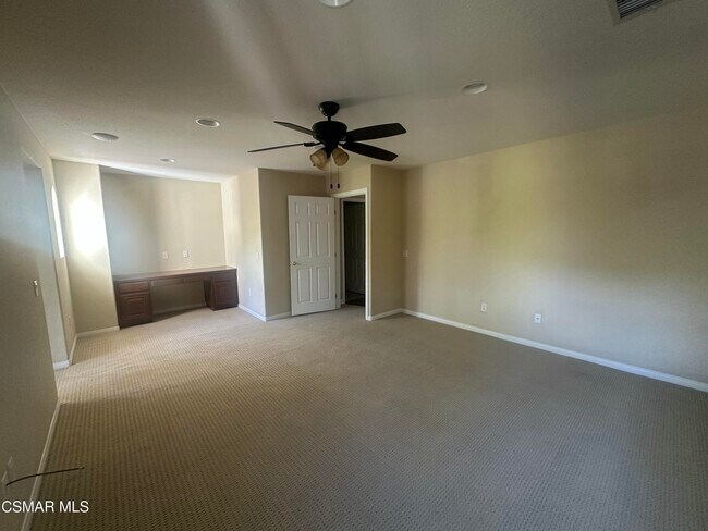 Building Photo - 3073 Heavenly Ridge St