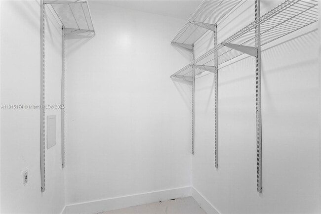 Building Photo - 10605 SW 112th St