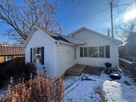 Building Photo - 3523 Valley St