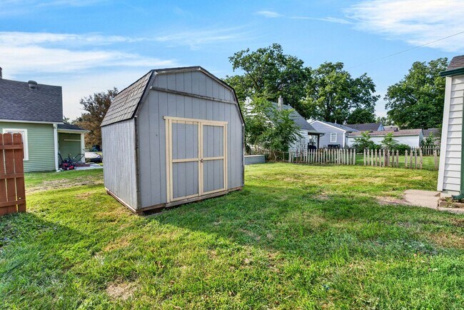Building Photo - 6514 Blondo St