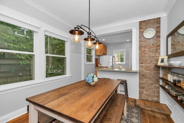 Building Photo - 204 E Burlington St