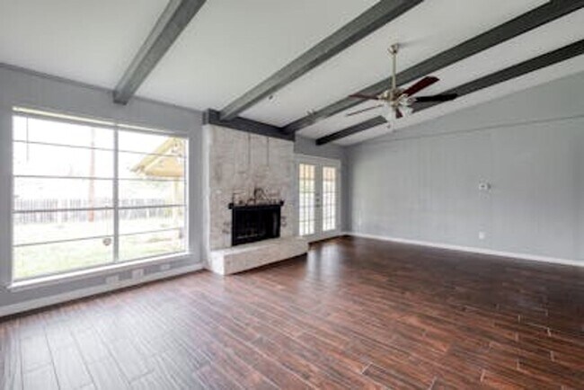 Building Photo - QUAIL CREEK WEST HOME