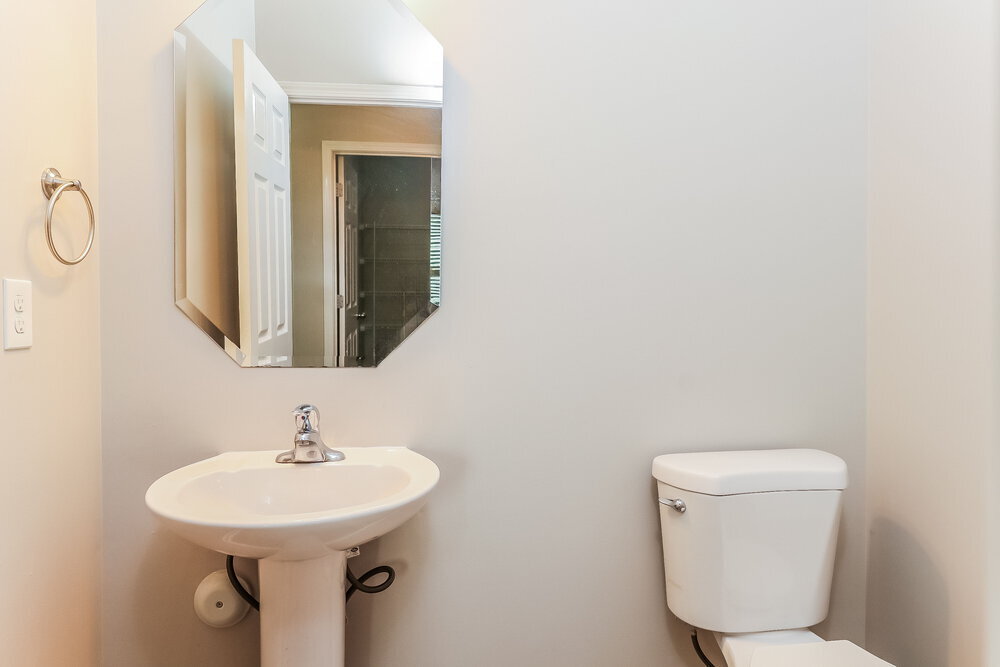 Building Photo - 14416 Lake Crossing Dr