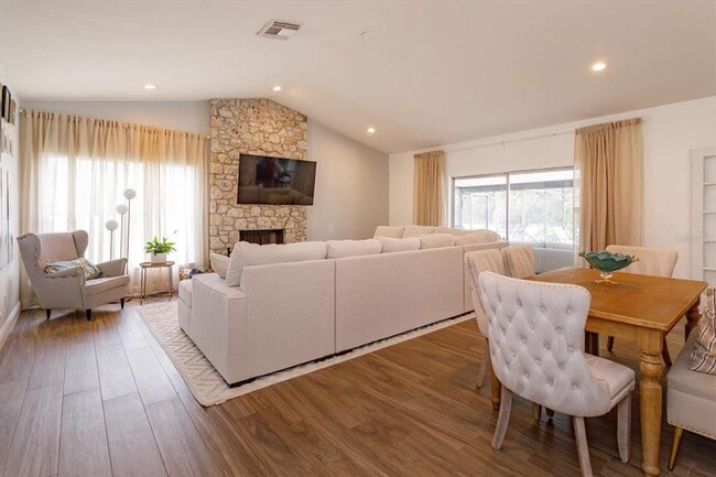 Building Photo - 8701 Master Link Ct