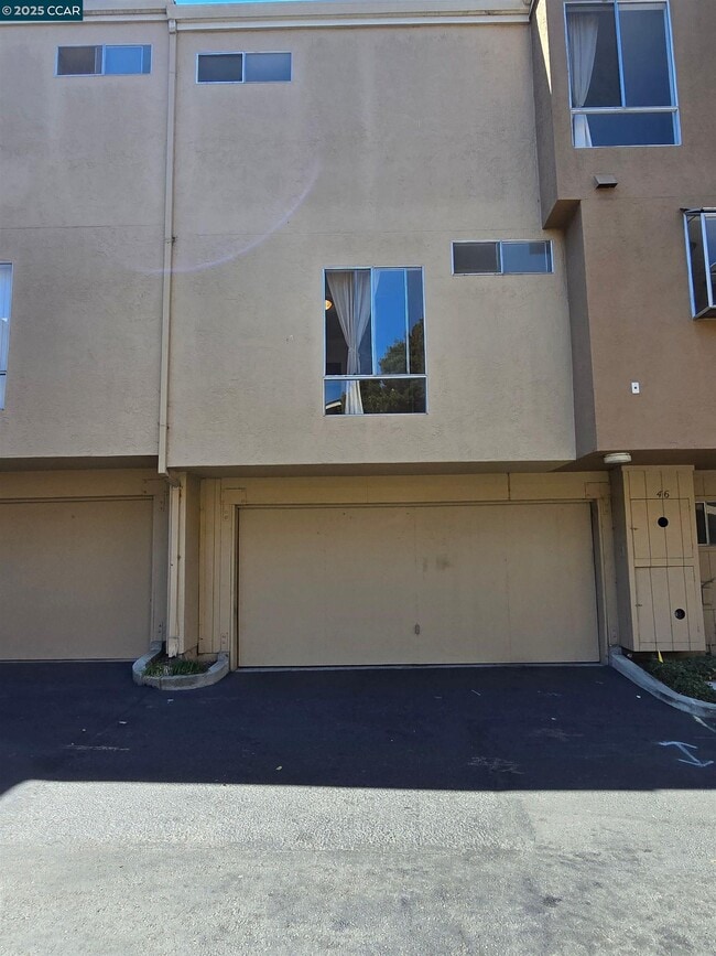 Building Photo - 2121 Vale Rd
