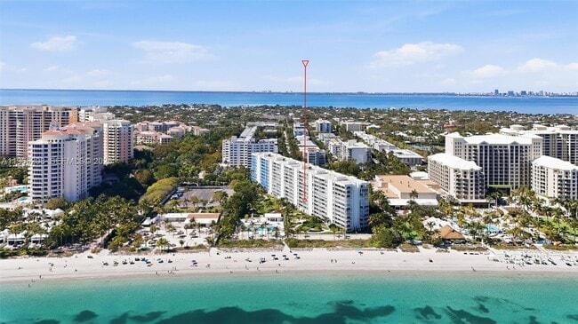 Building Photo - 613 Ocean Dr