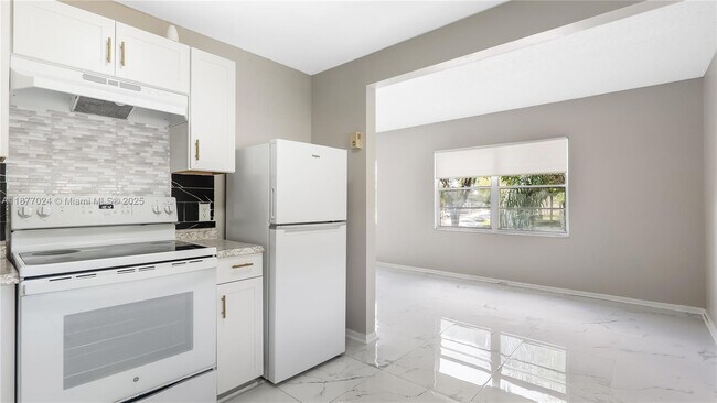 Building Photo - 251 SW 132nd Way