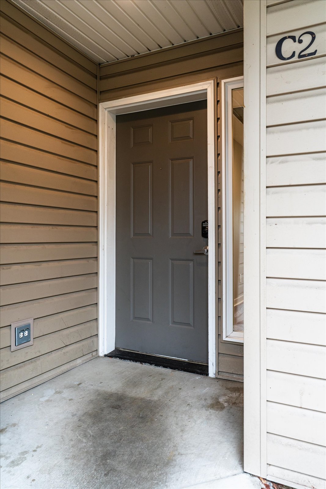 Building Photo - 501 23rd Ave S