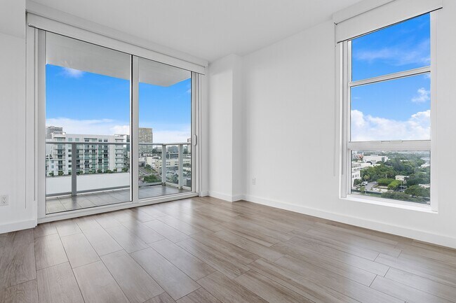 Building Photo - 4250 Biscayne Blvd