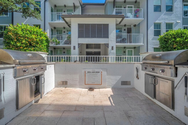 Building Photo - 4515 Main St