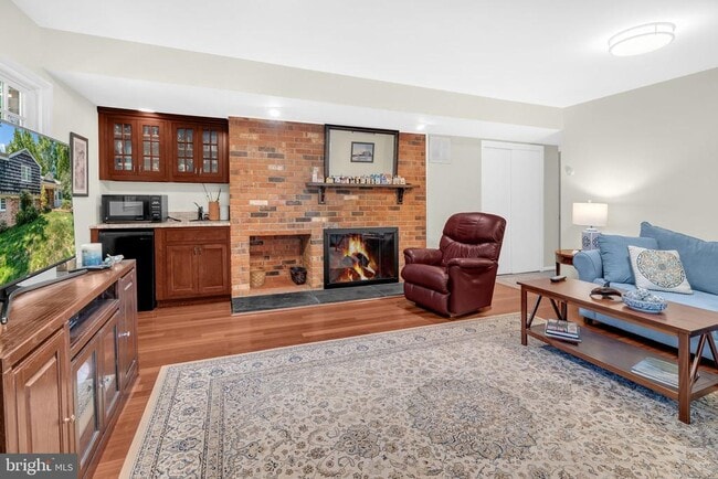 Building Photo - 2708 N Kensington St