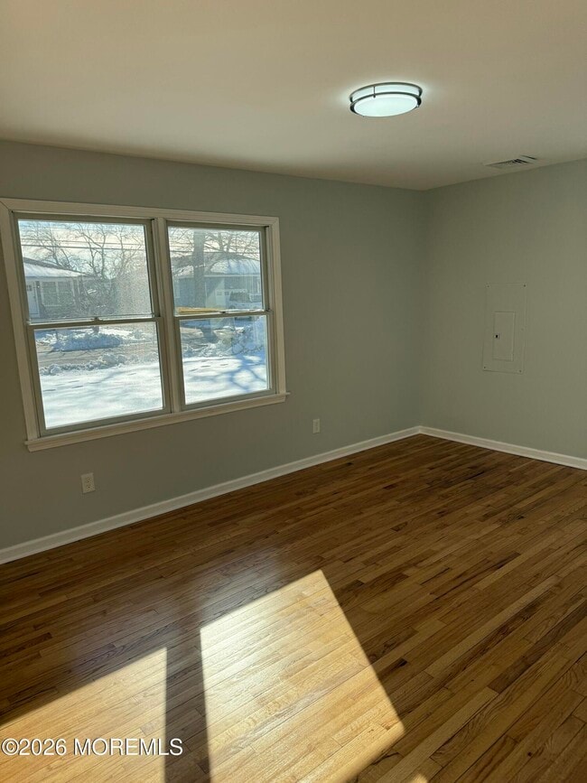 Building Photo - 45 Harbor Inn Rd