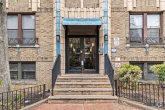 Building Photo - 270 Harrison Ave