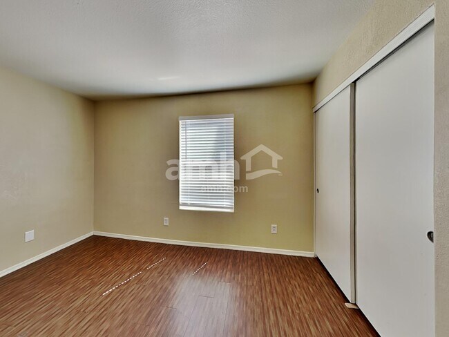 Building Photo - 11208 N 78th Dr