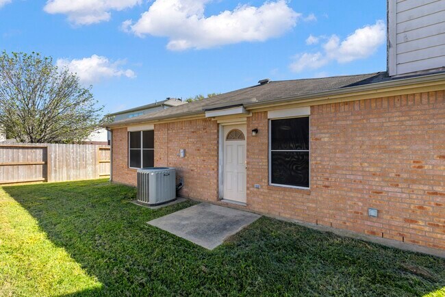 Building Photo - 4815 Rustic Field Ln