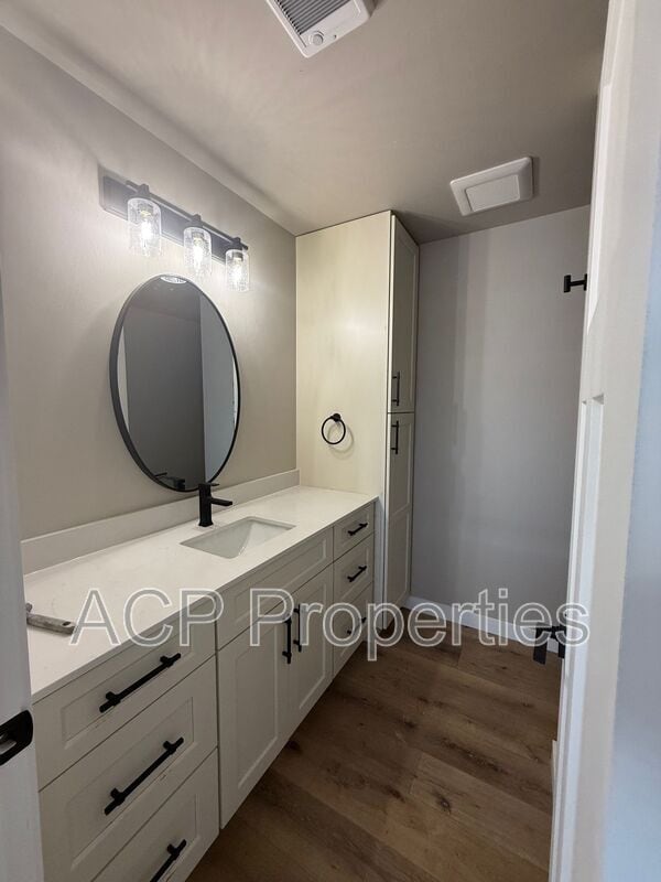 Building Photo - 2201 DeJong Dr