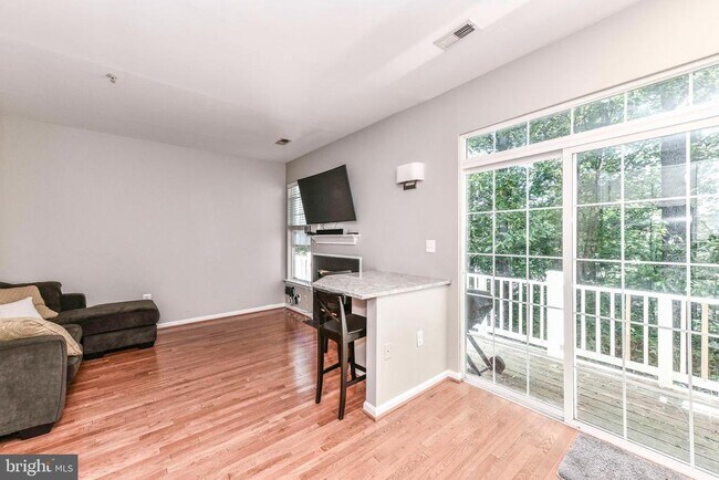 Building Photo - 11400 Windleaf Ct