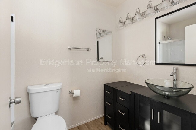 Building Photo - 7831 Rancho Fanita Dr