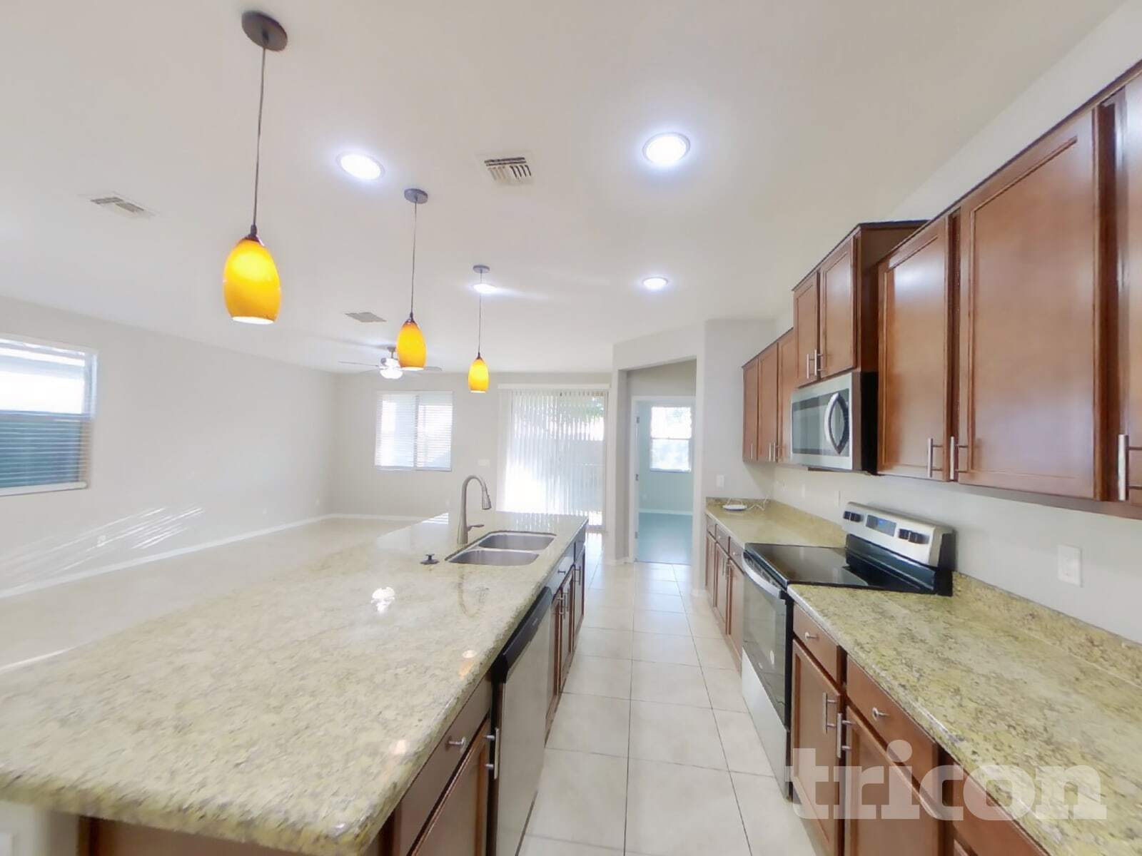Building Photo - 34953 N Open Range Dr