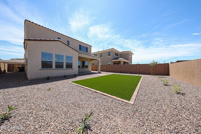 Building Photo - 25076 77th Dr