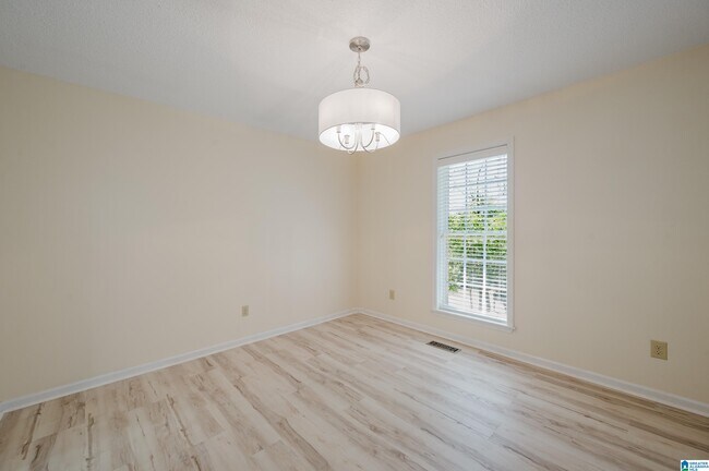 Building Photo - 1828 Jacobs Ln