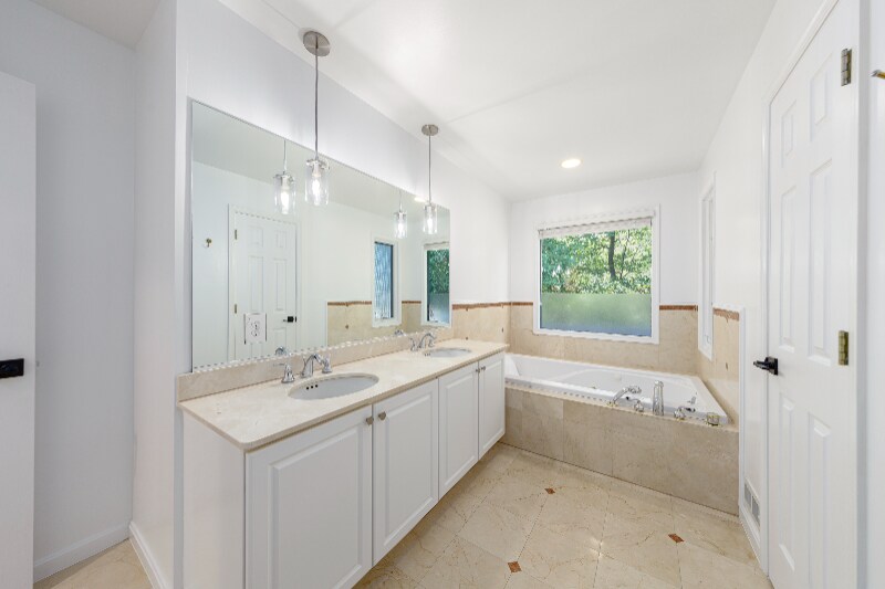 Building Photo - 4402 Kirke Ct