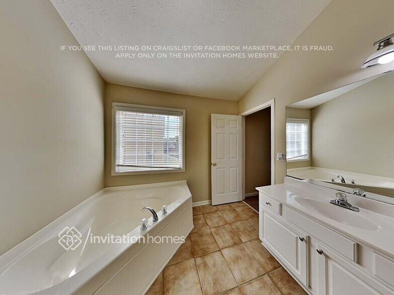 Building Photo - 3325 Wellbrook Dr