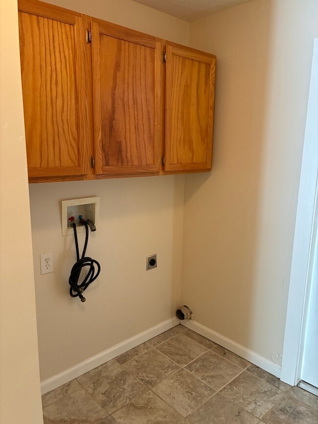 Building Photo - Beautiful 3/1 House in Bay St. Louis