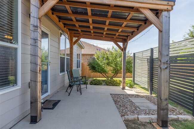 Building Photo - 767 Hoot Owl Ln S