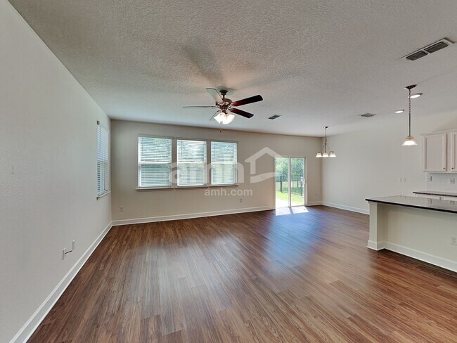 Building Photo - 8649 Highfield Ave