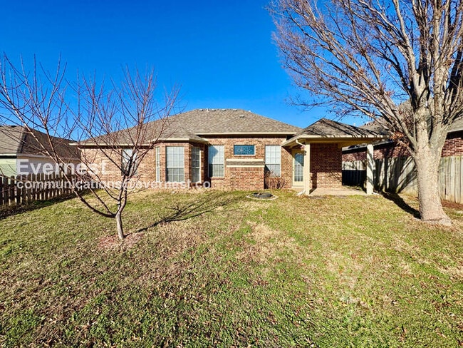 Building Photo - 1412 W 117th St S