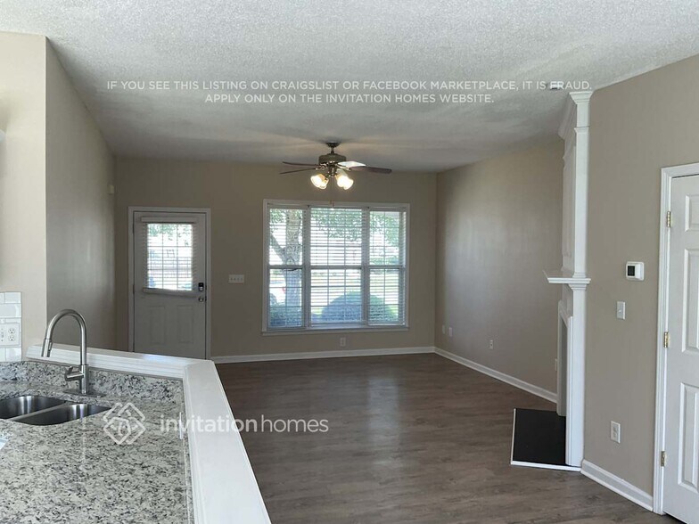 Building Photo - 1699 Taynton Cir