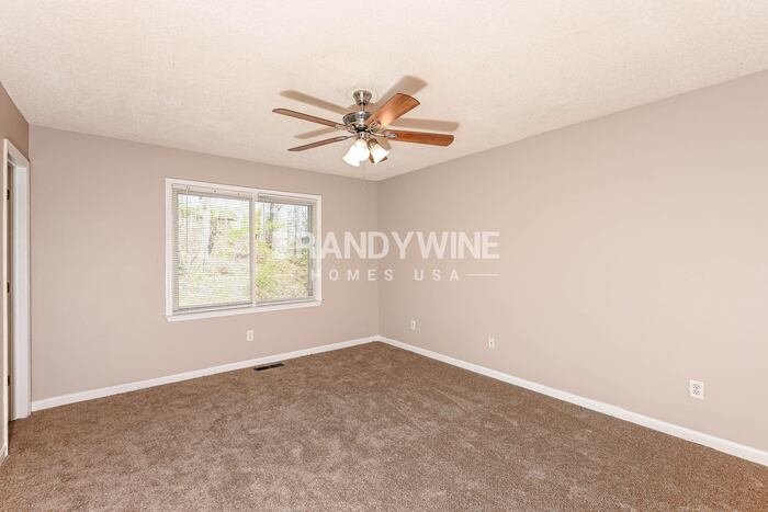 Building Photo - 29 Briarcliff Pl