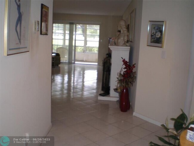 Building Photo - 1605 Abaco Dr