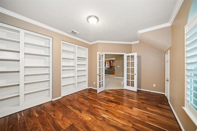 Building Photo - 10 Dove Trace Cir