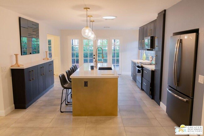 Building Photo - 38820 Bel Air Dr