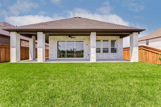 Building Photo - 1322 Village Falls Drive