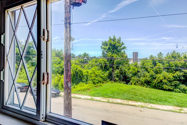 Building Photo - Available JUNE 2026  - Beautiful 3+ Bedroom Home w/ City Views!