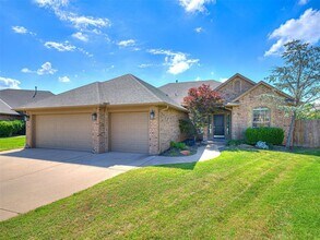 Building Photo - Three Bedroom Plus Study in Edmond