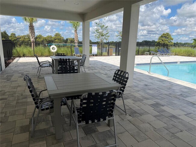 Building Photo - 17334 Beachgrass Aly