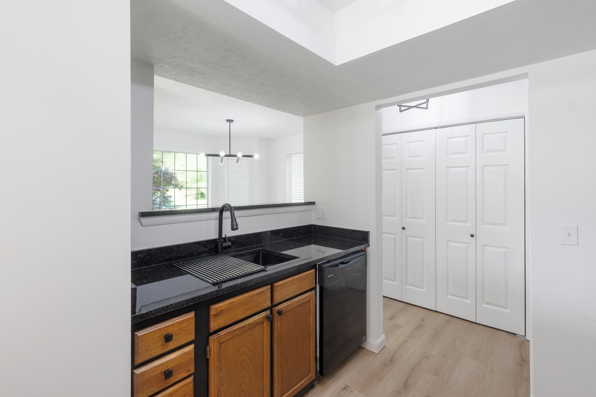 Building Photo - 5721 Brentwood Meadows Cir