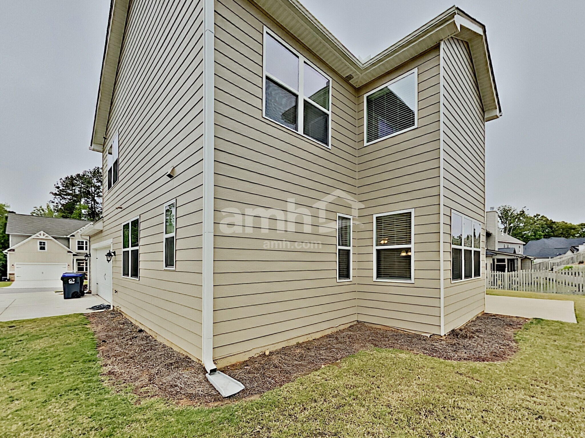 Building Photo - 5825 Winding Lakes Dr