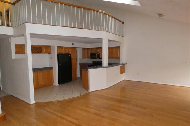 Building Photo - 617 Segovia Ct NE