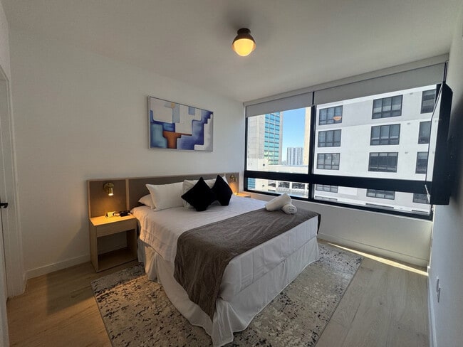 Building Photo - 225 N Miami Ave