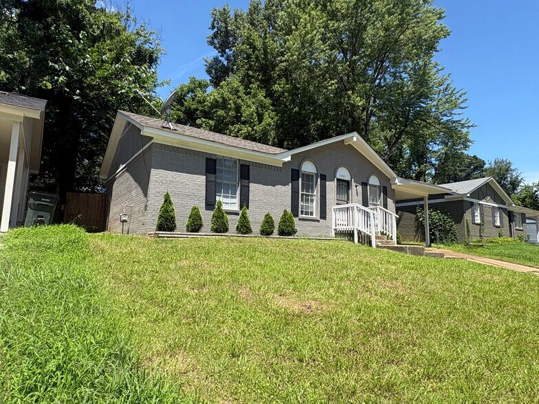 Building Photo - 5087 Blacksmith Dr