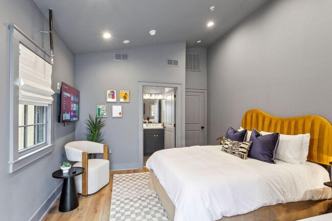 Building Photo - 1738 N Rampart St